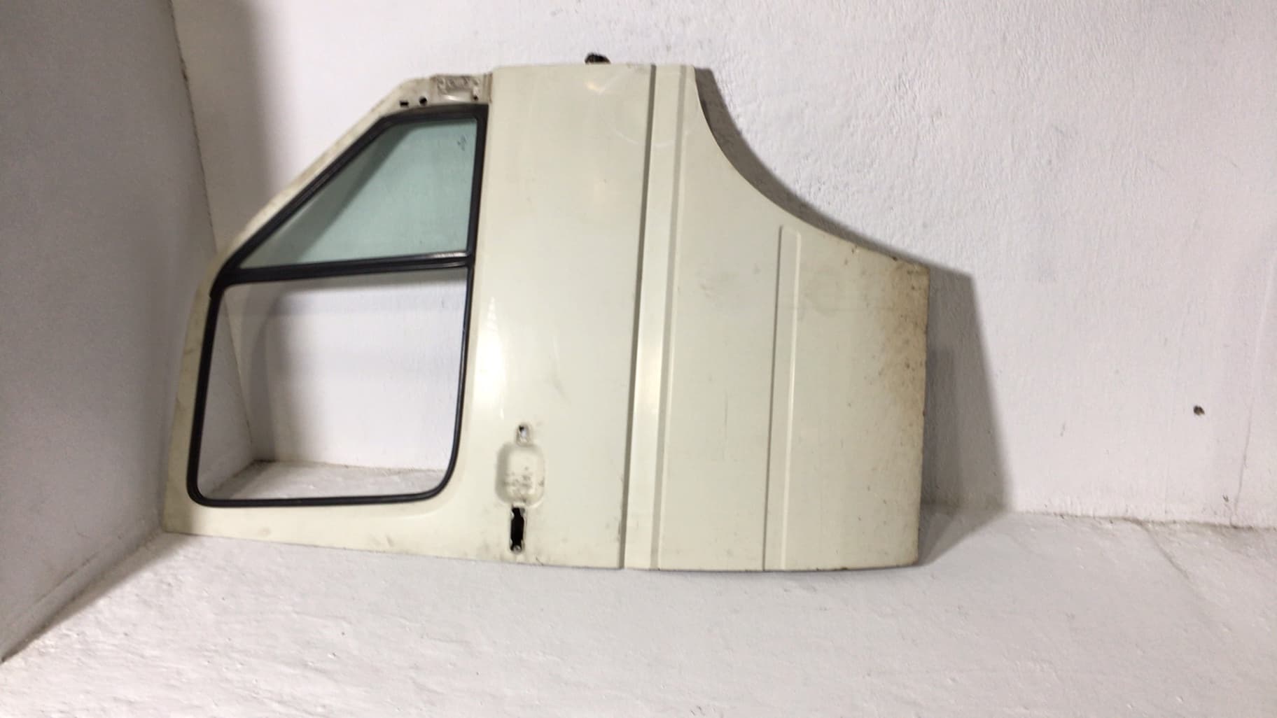 Puerta delantera derecha VOLKSWAGEN LT 28-46 II FURGONETA (2DA, 2DD, 2DH)