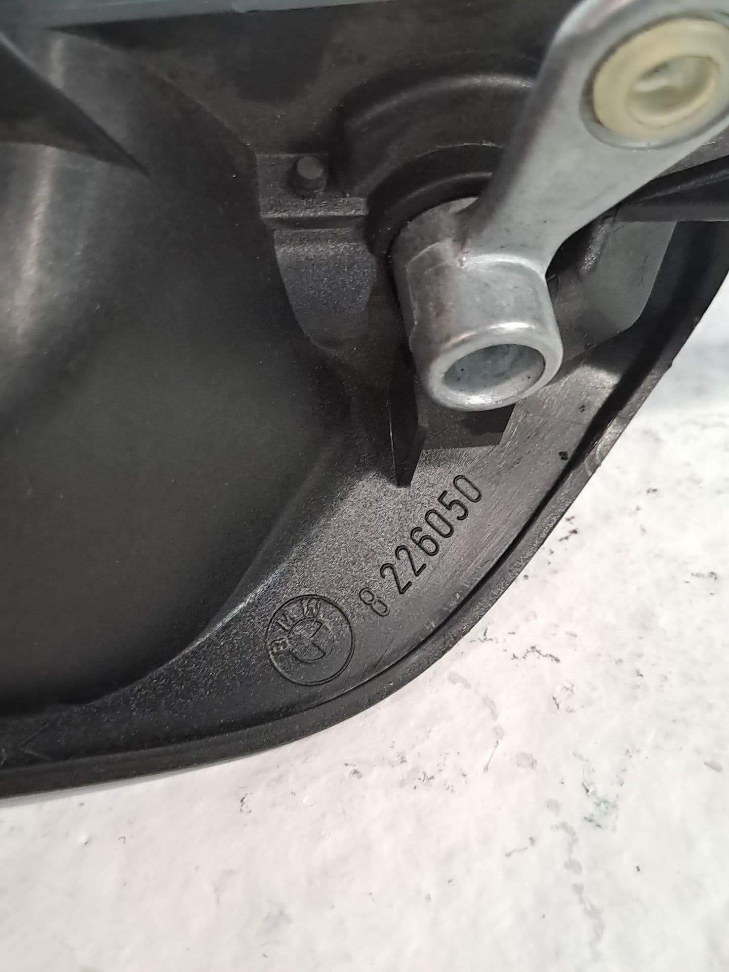 Maneta interior trasera derecha BMW SERIE 5 TOURING (E39)