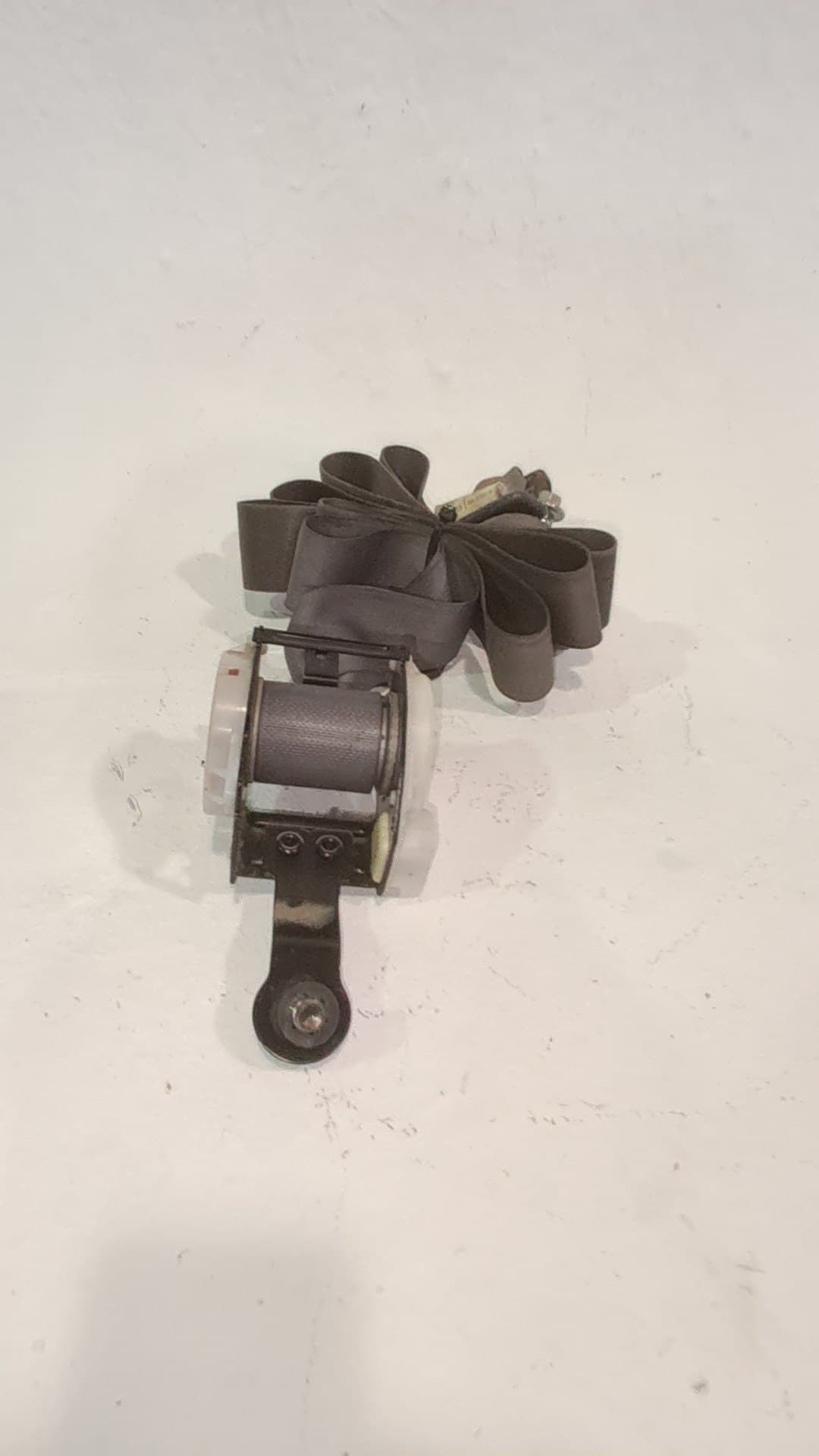 Cinturon seguridad delantero izquierdo NISSAN NP300 PICKUP (D22)