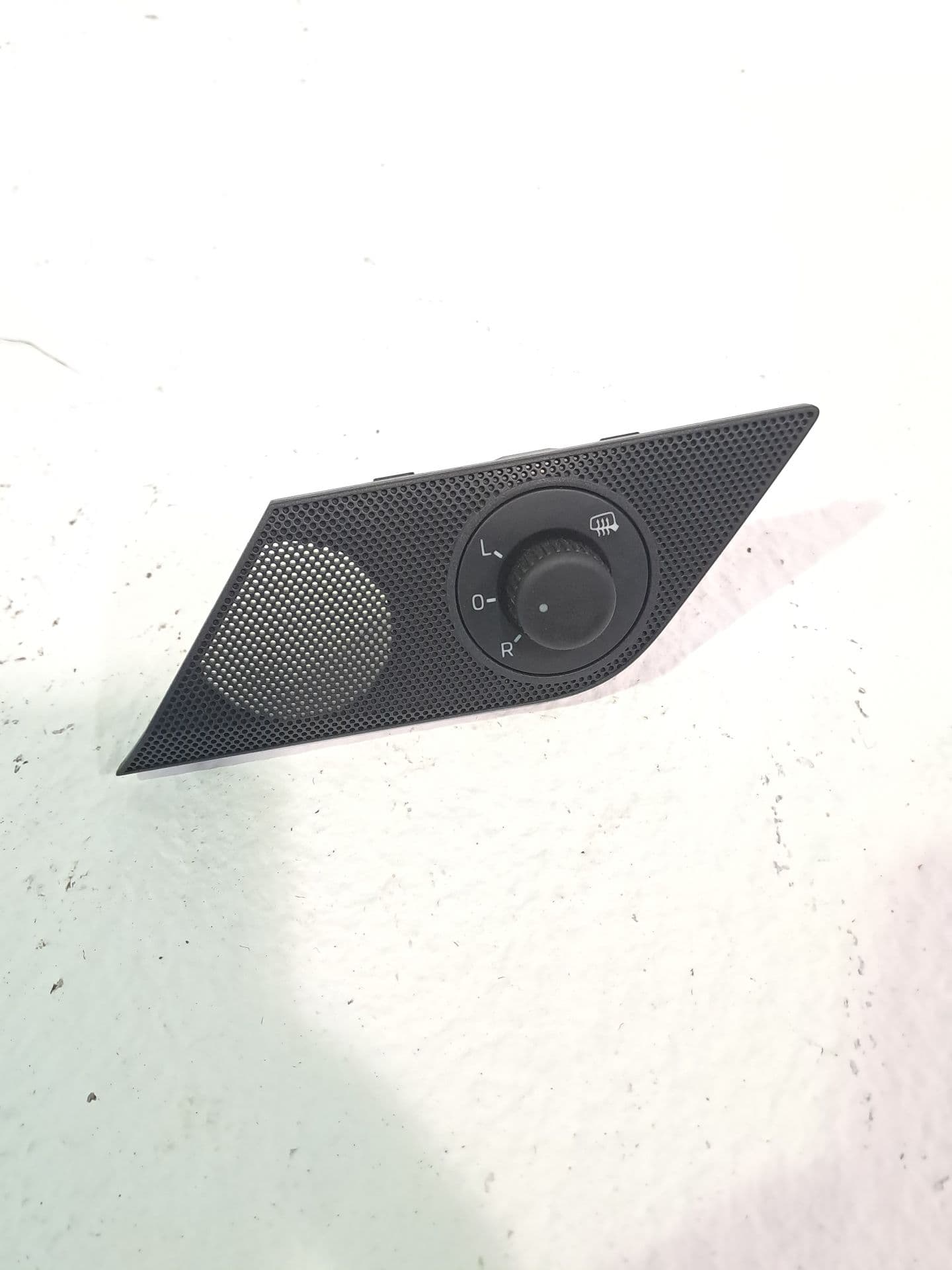 Mando retrovisor SKODA FABIA (PJ3)