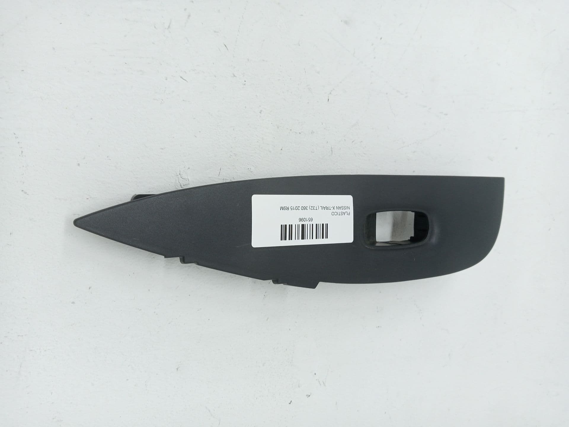 Plastico NISSAN X-TRAIL (T32)