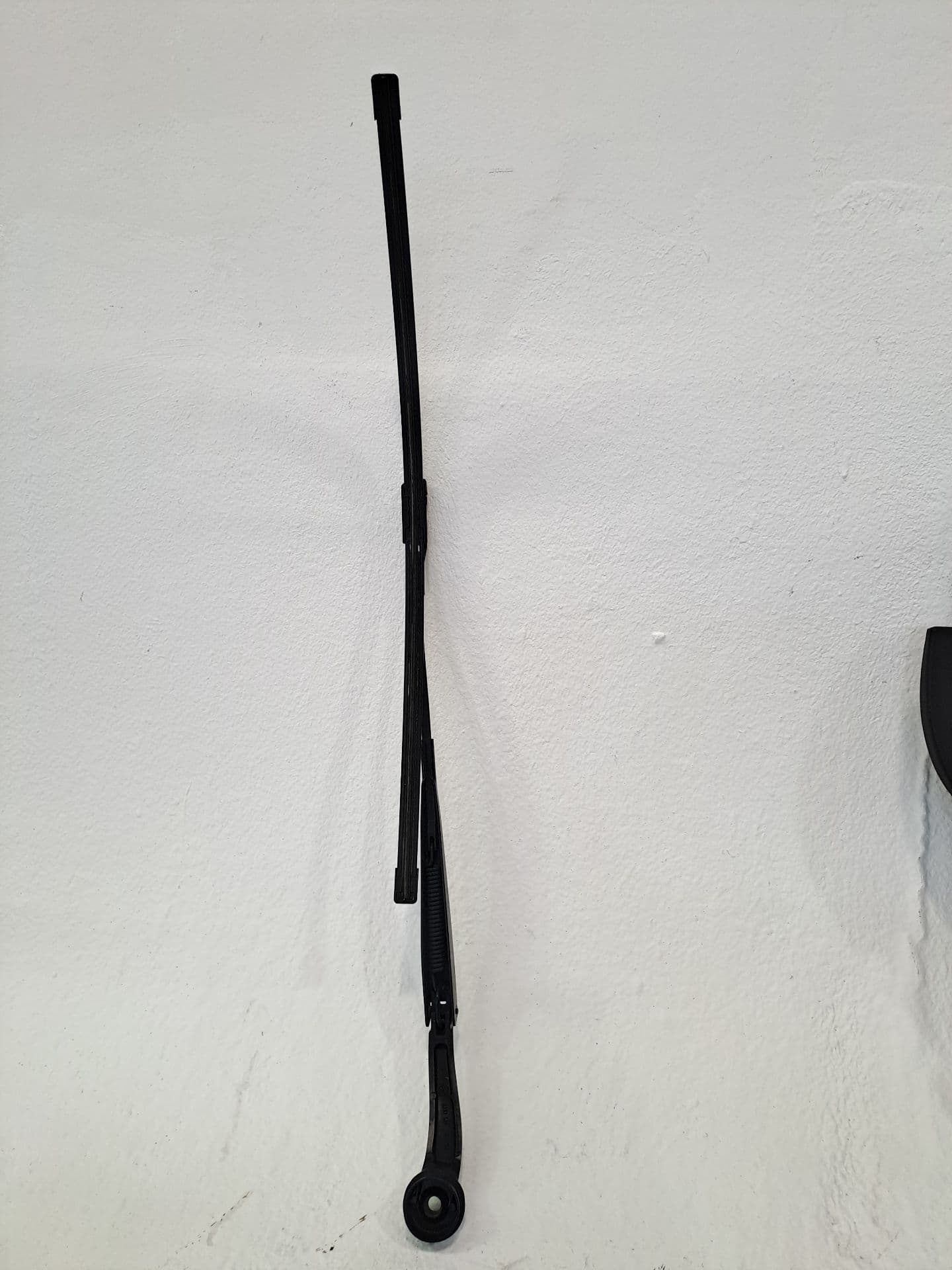 Brazo limpia delantero izquierdo FORD MONDEO TURN.