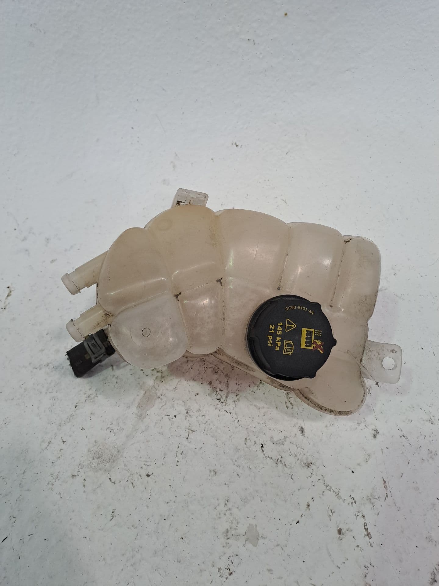 Deposito expansion FORD MONDEO TURN.