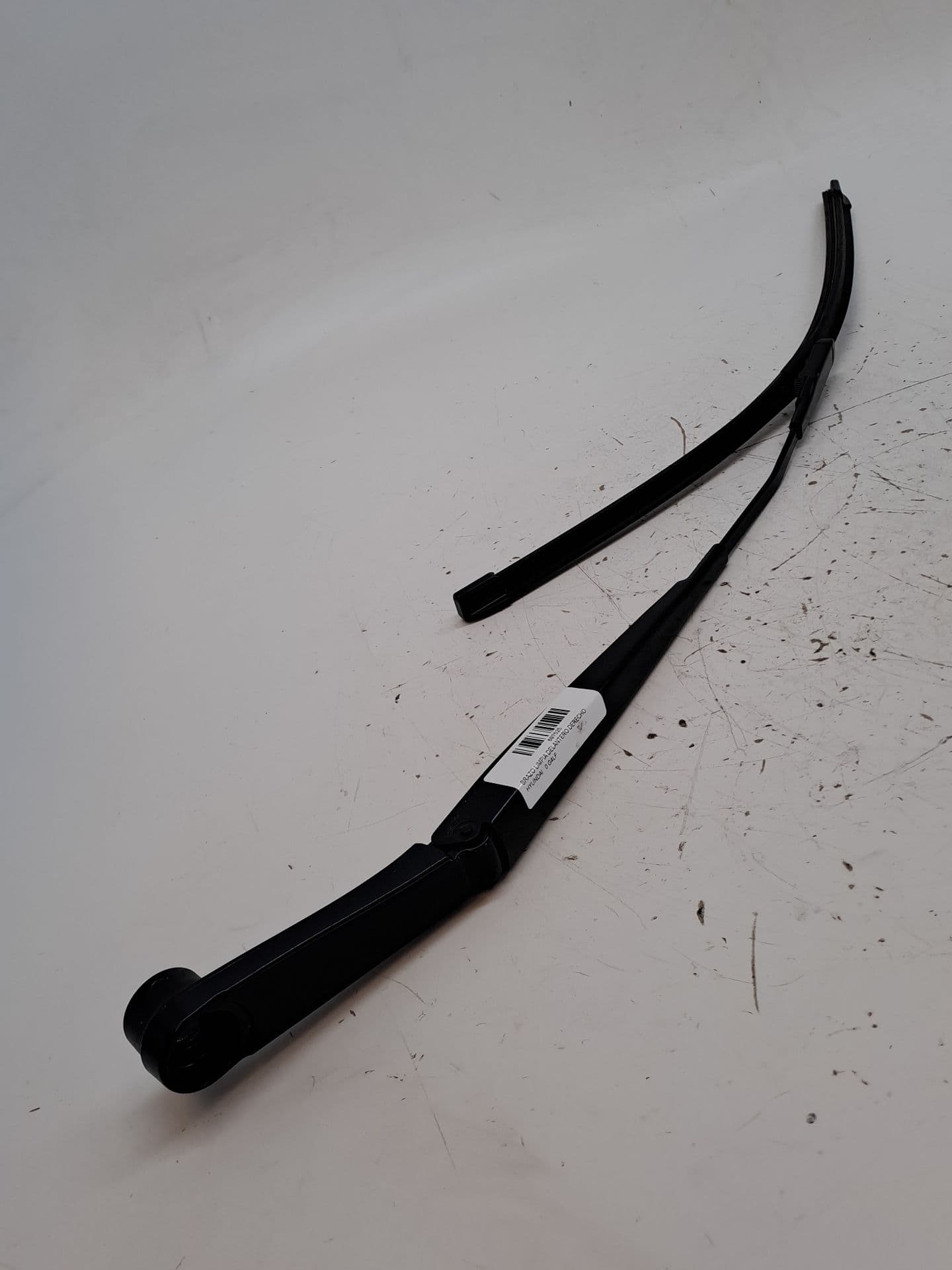 Brazo limpia delantero derecho HYUNDAI I20 (BC3)