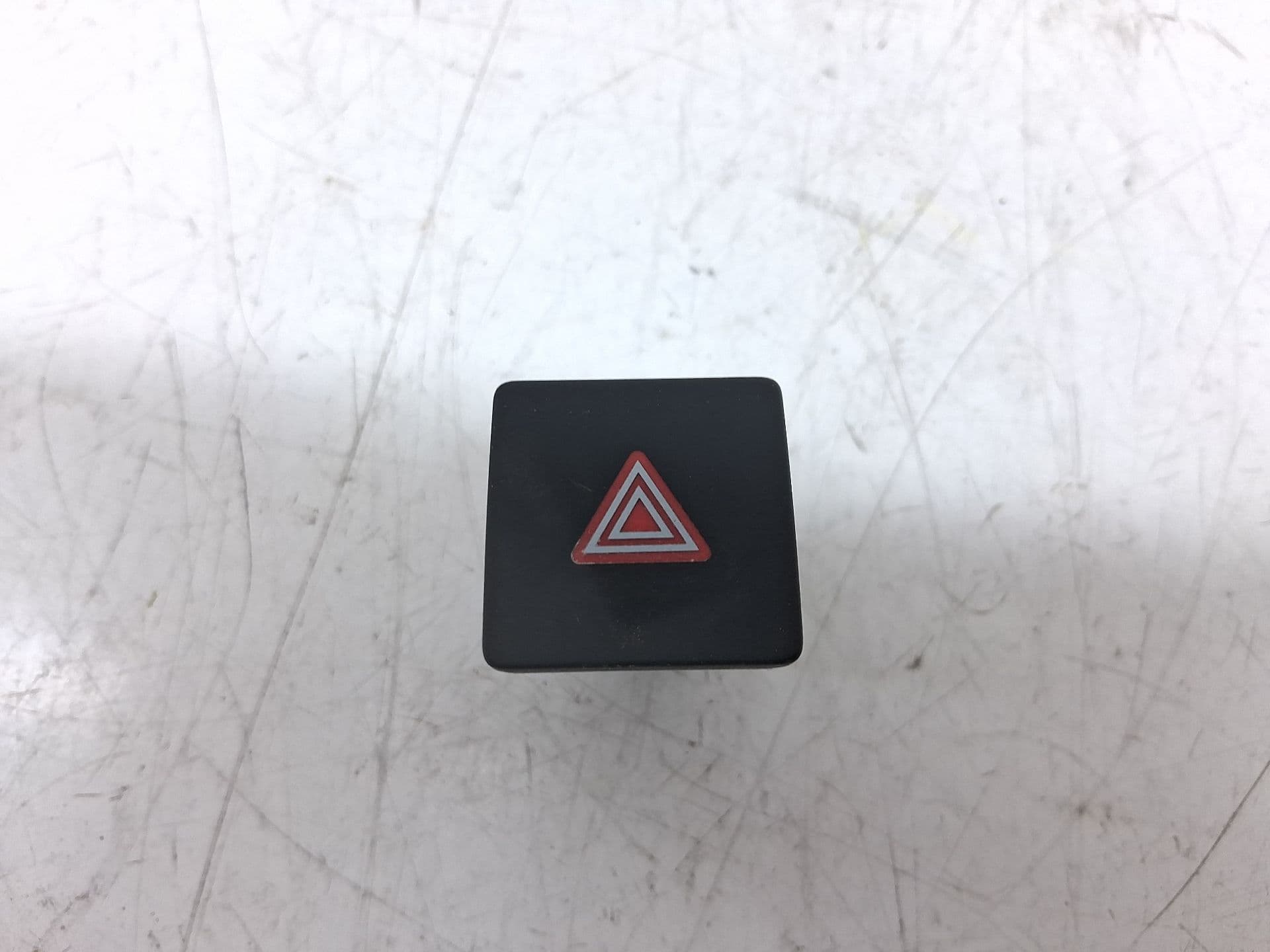 Warning AUDI Q5 (FYB)