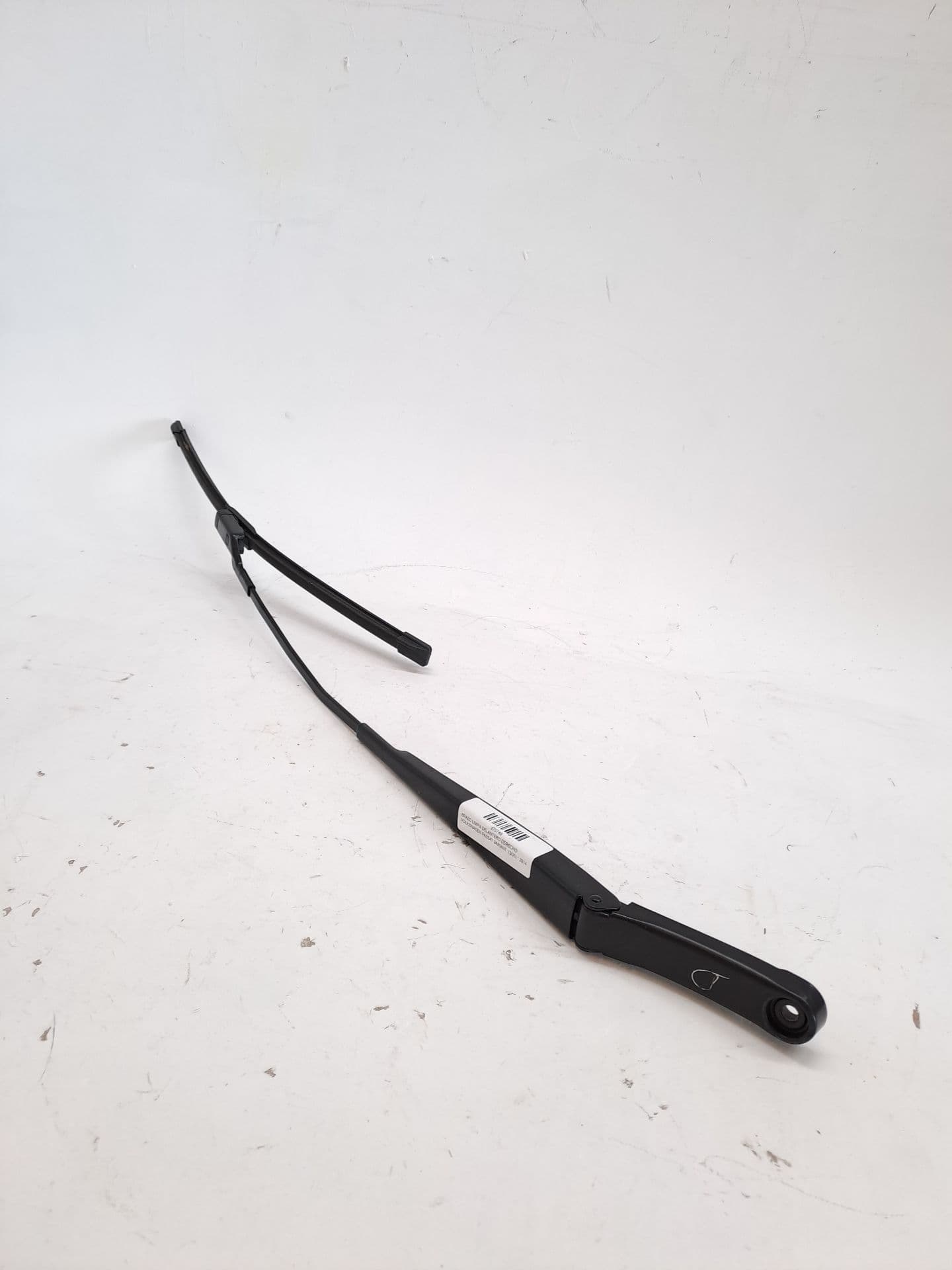 Brazo limpia delantero derecho VOLKSWAGEN PASSAT VARIANT (3G5)