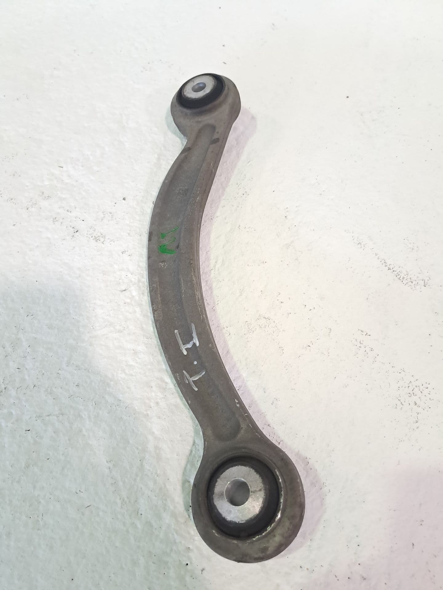 Brazo suspension inferior trasero izquierdo MERCEDES-BENZ CLASE GLC (BM 254)