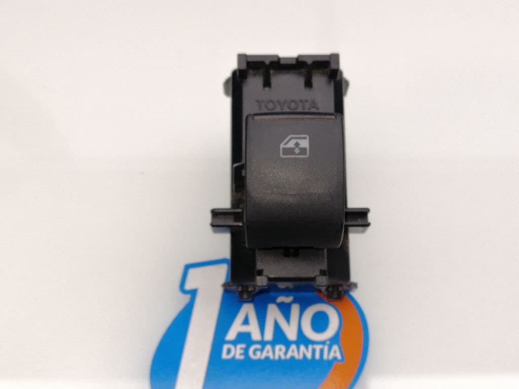 Mando elevalunas delantero derecho TOYOTA HILUX (GUN1)