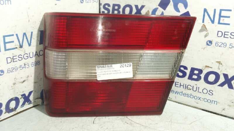 Recambio de PILOTO PORTON DERECHO para VOLVO SERIE 940 BERLINA/FAMILIAR 2.4 TD Berlina D24T referencia OEM IAM - BLANCO