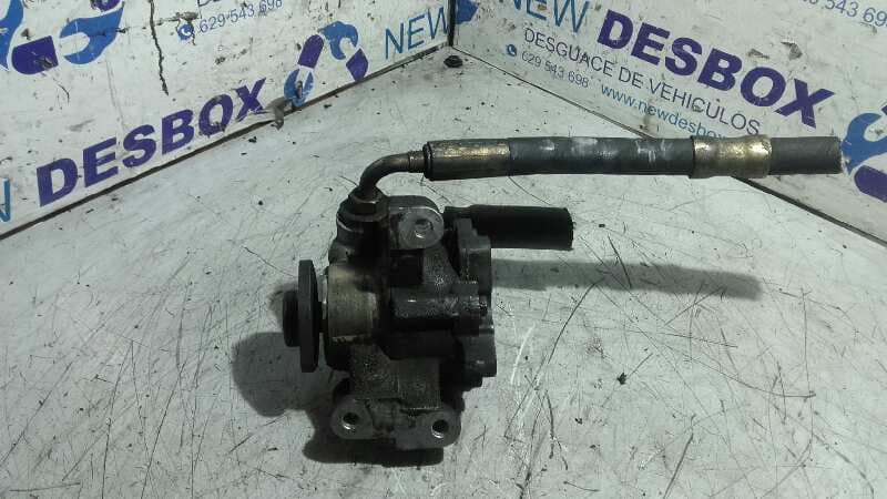 Recambio de BOMBA DIRECCION para MERCEDES-BENZ VITO (W638) CAJA CERRADA 611980 referencia OEM IAM A0024667001 - BLANCO