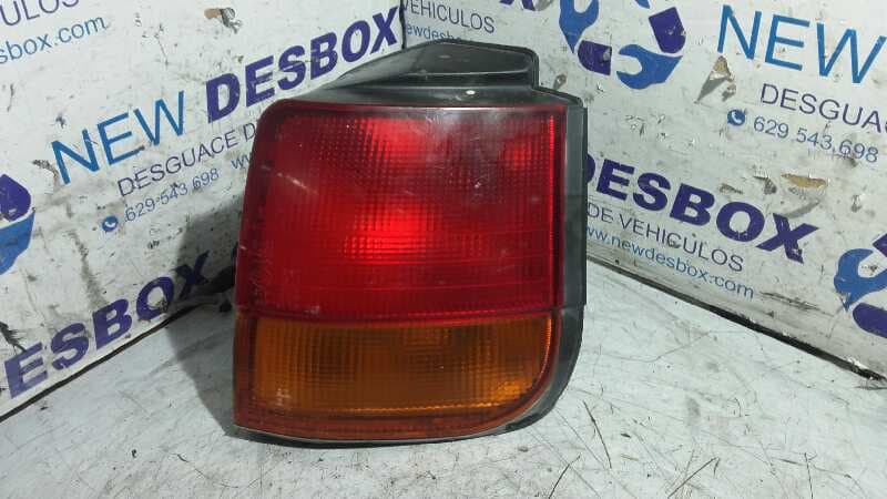 Recambio de PILOTO TRASERO DERECHO para MITSUBISHI SPACE RUNNER (N10/N20) GLXI 4G93 referencia OEM IAM - NEGRO