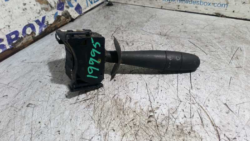 Recambio de MANDO LIMPIA para RENAULT MASTER II PH. 2 DOKA/PR. FGST 2.5 Diesel CAT G9UA754 referencia OEM IAM 8200199519 - BLANCO