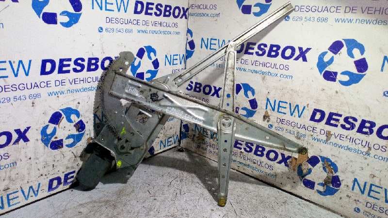 Recambio de ELEVALUNAS DELANTERO DERECHO para RENAULT KANGOO (F/KC0) referencia OEM IAM 400370A