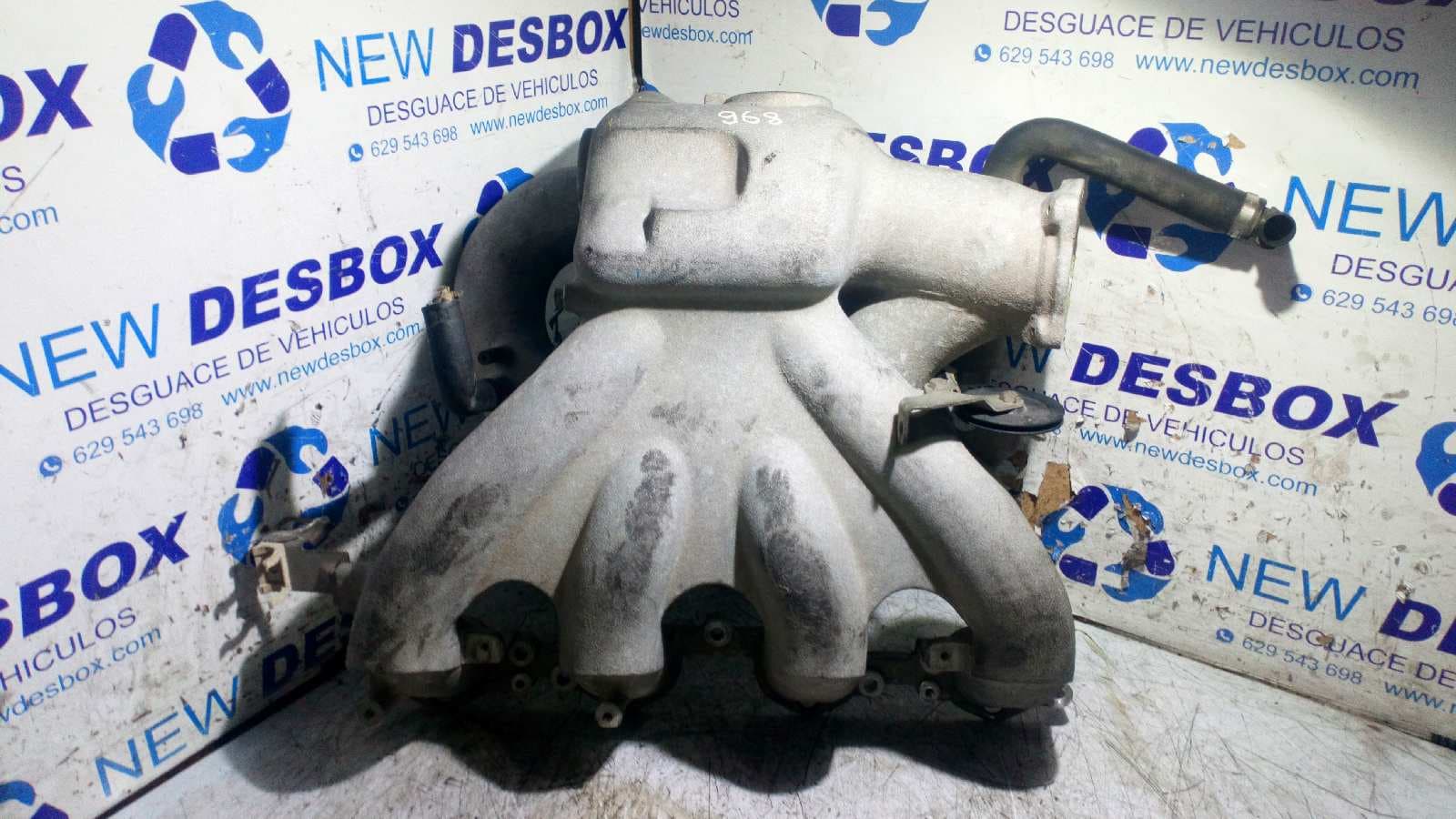 Recambio de COLECTOR ADMISION para PORSCHE 968 3.0 M4443 referencia OEM IAM 9441103354R
