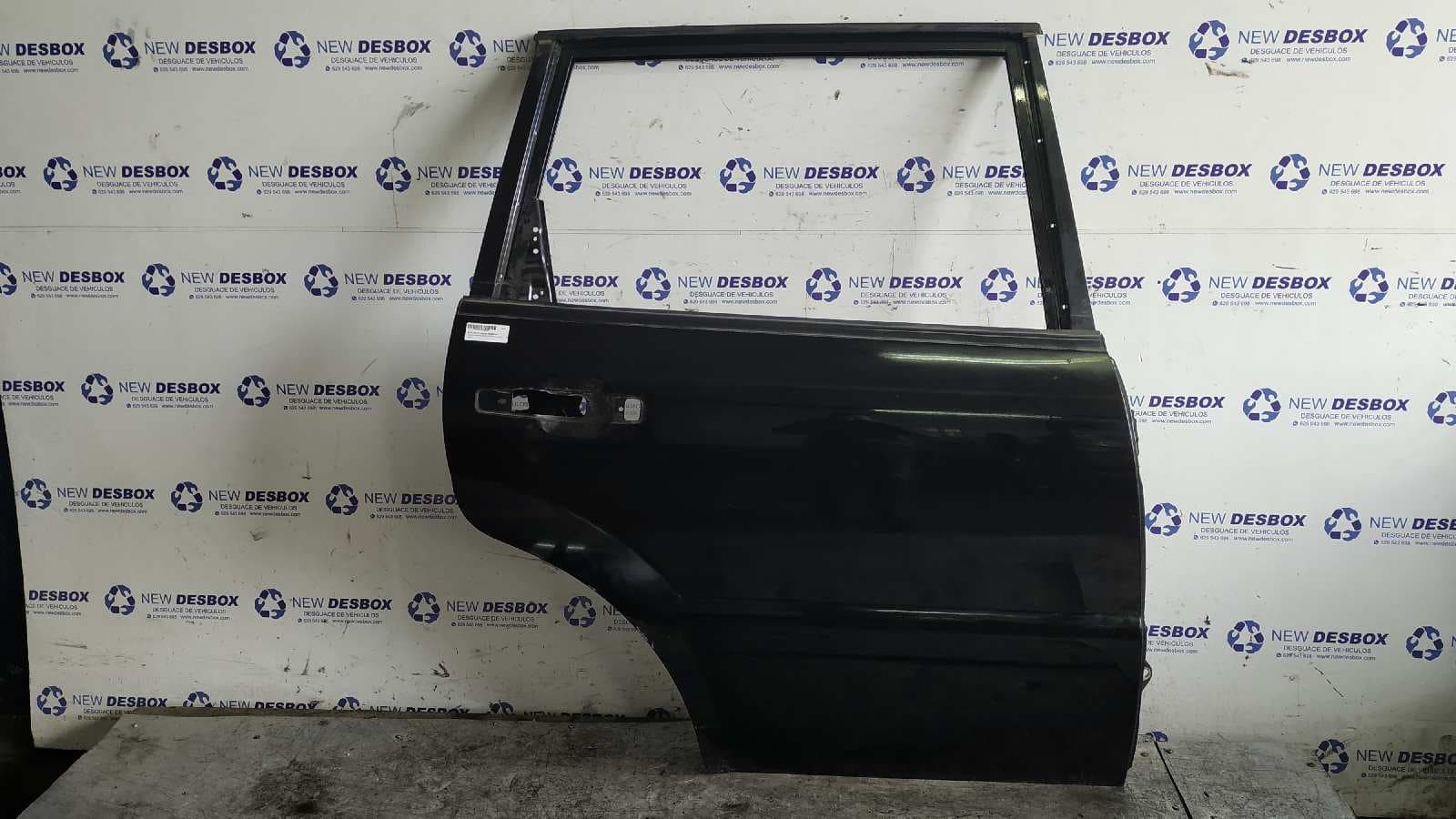 Recambio de PUERTA TRASERA DERECHA para SSANGYONG REXTON D27DT referencia OEM IAM 6300308002 - NEGRO