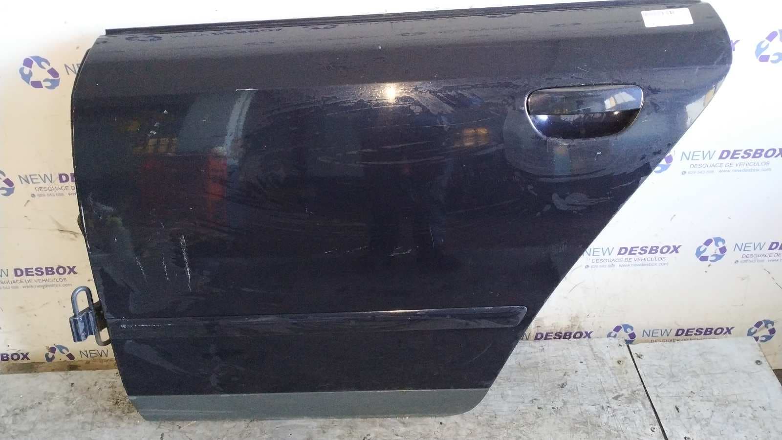 Recambio de PUERTA TRASERA IZQUIERDA para AUDI A4 BERLINA (8E) AWX referencia OEM IAM - AZUL