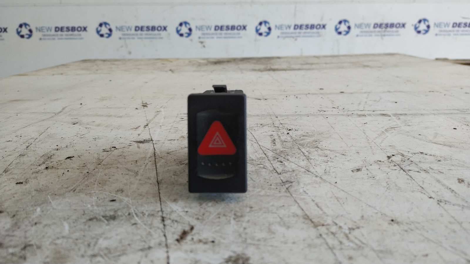 Recambio de WARNING para FORD GALAXY (VY) Ambiente AUY referencia OEM IAM YM2113A350BAW - ROJO