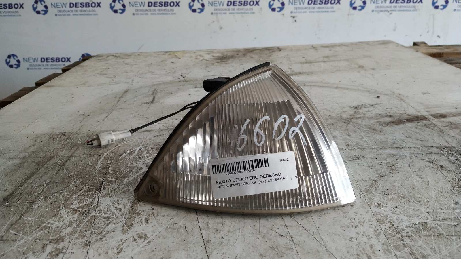 Recambio de PILOTO DELANTERO DERECHO para SUZUKI SWIFT BERLINA (MZ) 1.3 16V CAT referencia OEM IAM - ROJO