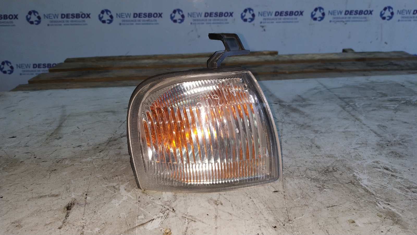 Recambio de PILOTO DELANTERO DERECHO para SUZUKI BALENO BERLINA SY (EG) 1.6 (3-ptas.) G16B referencia OEM IAM 21032018 - BLANCO