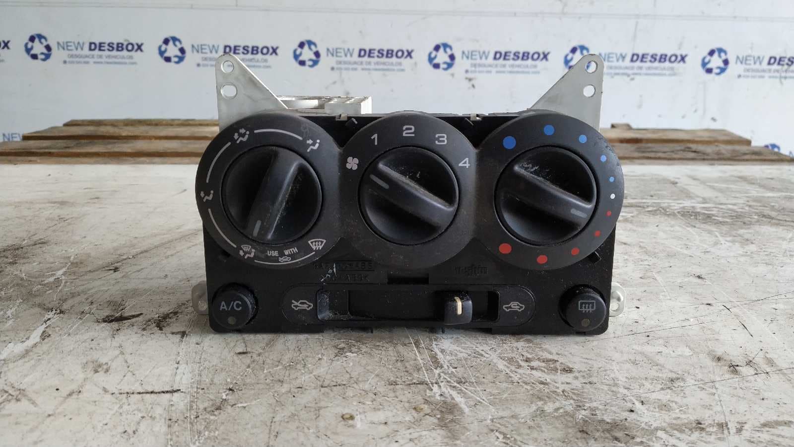 Recambio de MANDO CALEFACCION / AIRE ACONDICIONADO para SUZUKI IGNIS RM (MH) 1.3 DDiS Diesel CAT Z13DT referencia OEM IAM 4A26 - GRIS