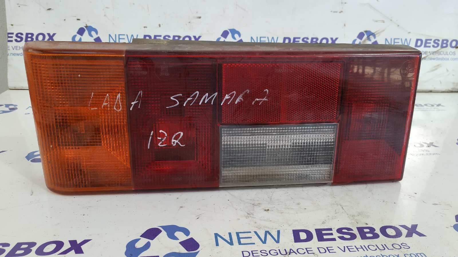 Recambio de PILOTO TRASERO IZQUIERDO para LADA SAMARA (2108/2109) referencia OEM IAM 21083716011