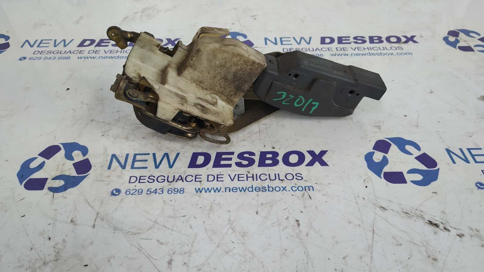 Recambio de CERRADURA PUERTA DELANTERA DERECHA para OPEL CALIBRA 2.0 C20NE referencia OEM IAM 90277866 - GRIS