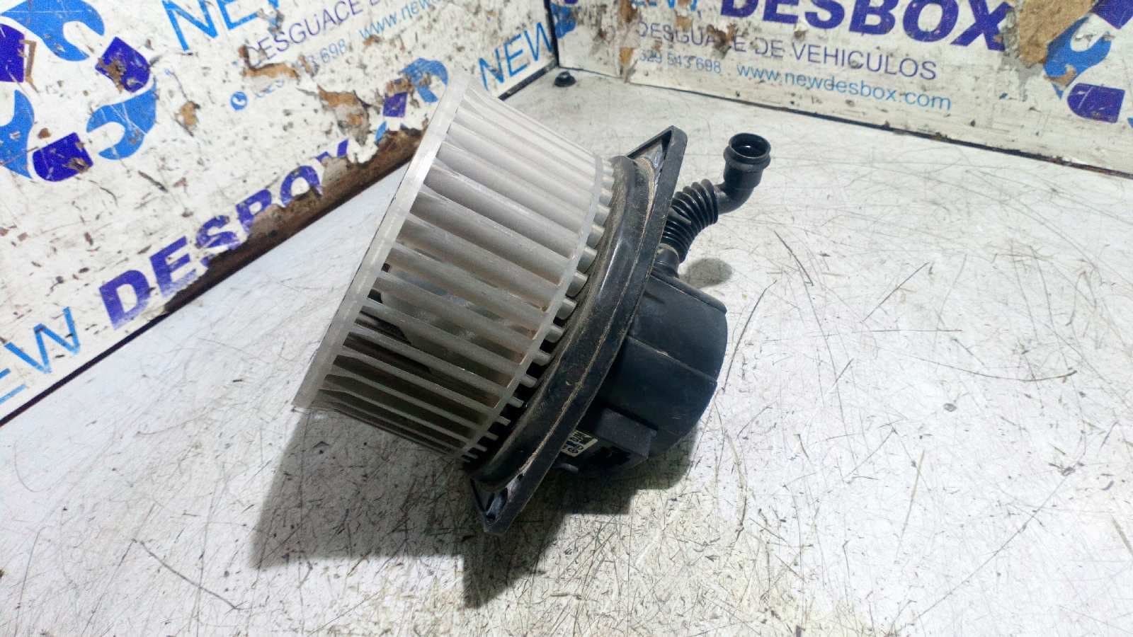 Recambio de MOTOR CALEFACCION para CHEVROLET AVEO referencia OEM IAM 4051026 - NEGRO