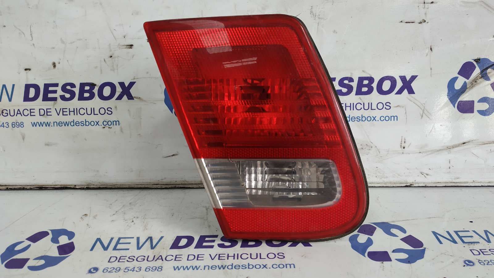 Recambio de PILOTO PORTON IZQUIERDO para SAAB 9-3 BERLINA D223L referencia OEM IAM 25480102 - GRIS