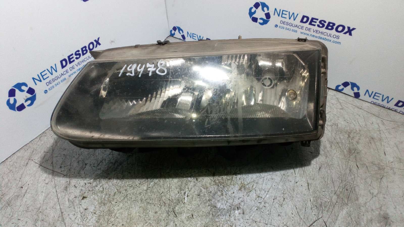 Recambio de FARO IZQUIERDO para RENAULT SAFRANE (B54) 2.0 16V N7Q referencia OEM IAM 7701042500 - VERDE