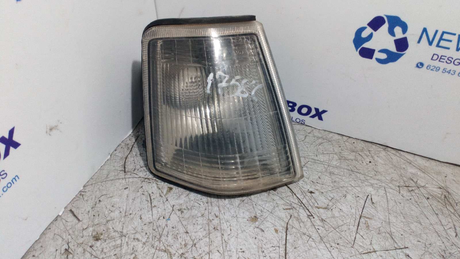 Recambio de PILOTO DELANTERO DERECHO para PEUGEOT 309 1.9 D9A referencia OEM IAM 21482 - GRIS