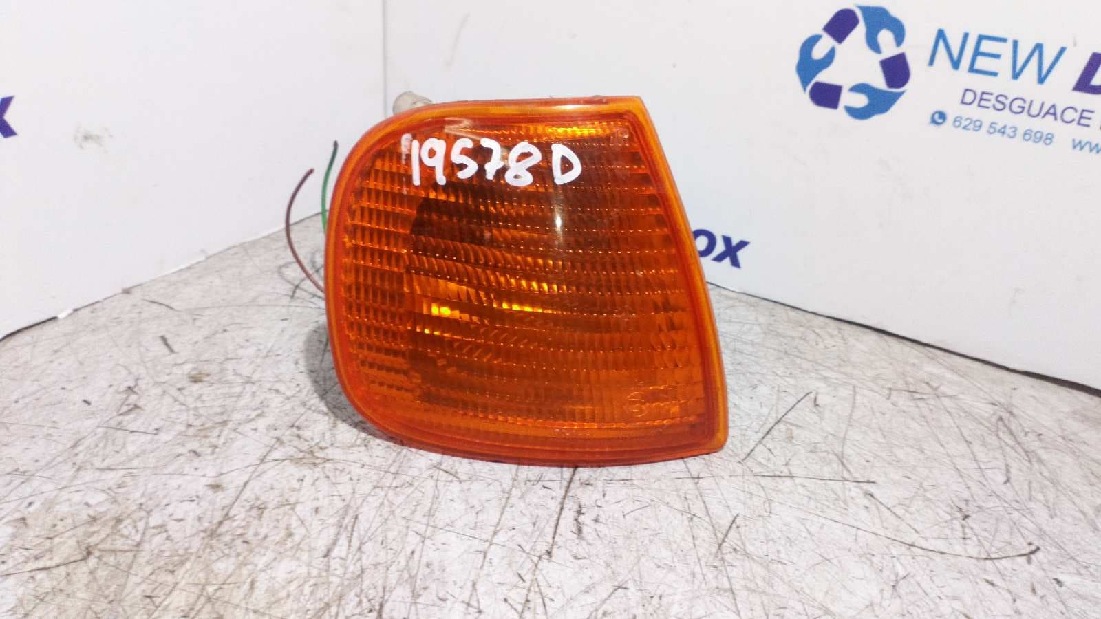 Recambio de PILOTO DELANTERO DERECHO para VOLKSWAGEN CADDY KA/KB (9K9) Familiar AYQ referencia OEM IAM 6K5953050B - BLANCO