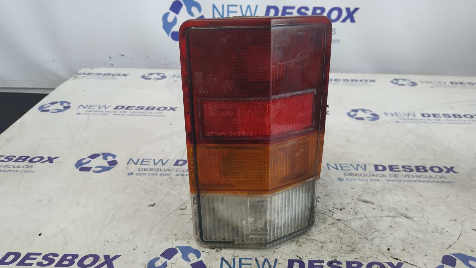 Recambio de PILOTO TRASERO DERECHO para FIAT DUCATO COMBI (290 DESDE 08.90) Base 814467 referencia OEM IAM 336838D - BLANCO