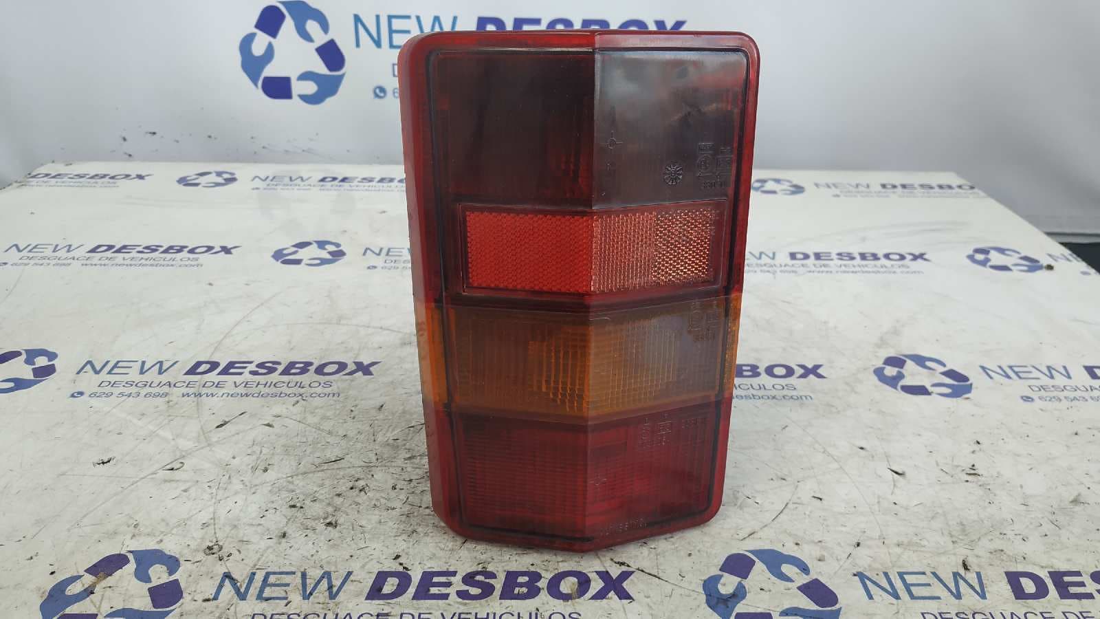 Recambio de PILOTO TRASERO IZQUIERDO para FIAT DUCATO COMBI (290 DESDE 08.90) Base 814467 referencia OEM IAM 336839 S - BLANCO