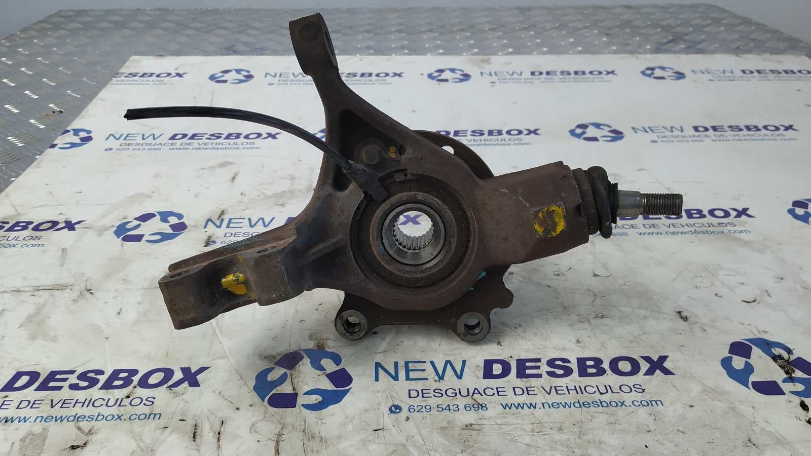 Recambio de MANGUETA DELANTERA DERECHA para CITROEN C4 BERLINA 9HXDV6ATED4 referencia OEM IAM 364796 - PLATA