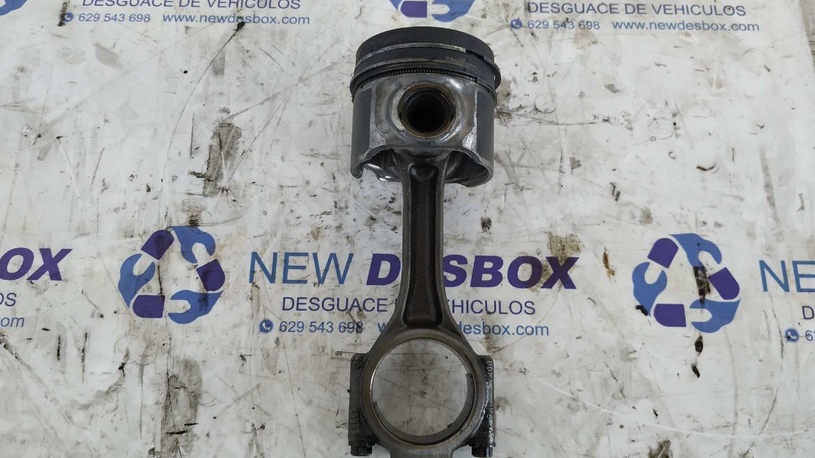 Recambio de PISTON para VOLKSWAGEN TOUAREG (7LA) BAC referencia OEM IAM 8742100710 - NEGRO