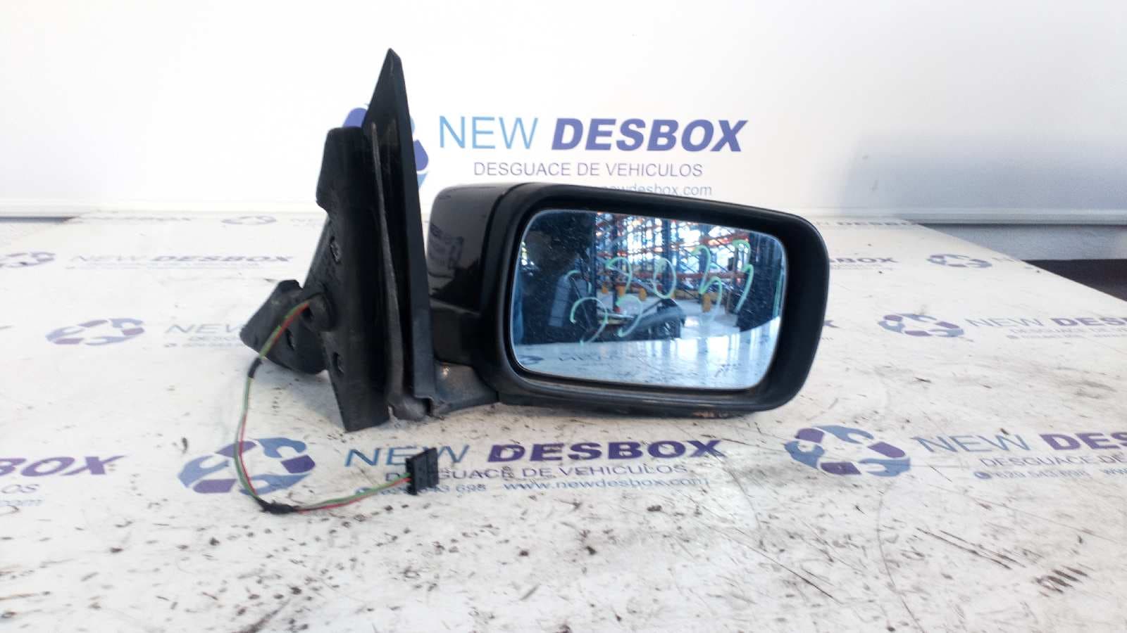 Recambio de RETROVISOR DERECHO para BMW SERIE 3 BERLINA (E46) D-204D4 referencia OEM IAM 30984 - NEGRO