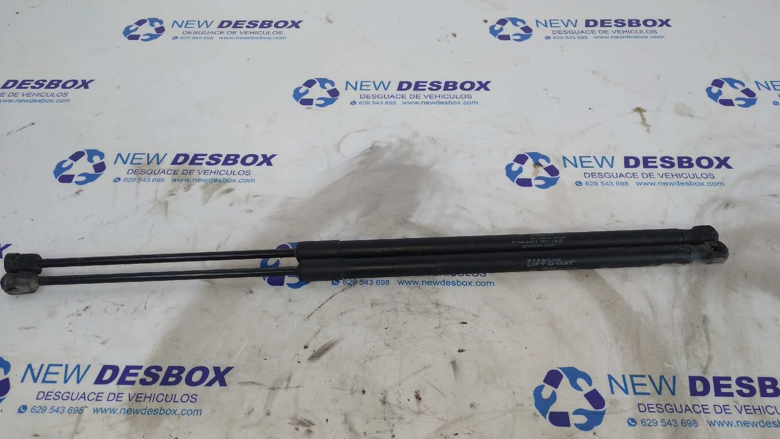 Recambio de AMORTIGUADORES MALETERO / PORTON para MERCEDES-BENZ CLASE CLC (CL203) CLC 220 CDI (LA) (203.708) OM646963 referencia OEM IAM A2039800564 - NEGRO