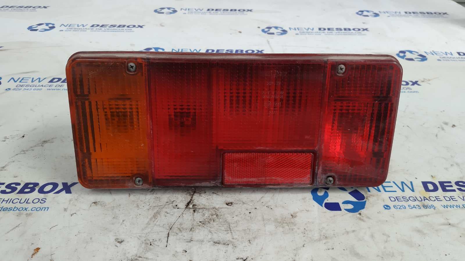 Recambio de PILOTO TRASERO IZQUIERDO para RENAULT MASTER DOBLE CABINE, CAJA ABIERTA/CHASIS Caja abierta Batalla 3578 S9W referencia OEM IAM - BLANCO