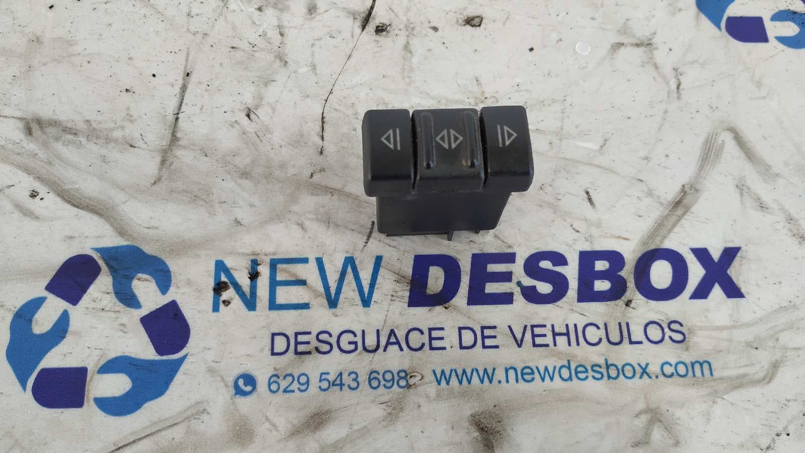Recambio de MANDO ELEVALUNAS DELANTERO IZQUIERDO para RENAULT MASTER DOBLE CABINE, CAJA ABIERTA/CHASIS Caja abierta Batalla 3578 S9W referencia OEM IAM - BLANCO