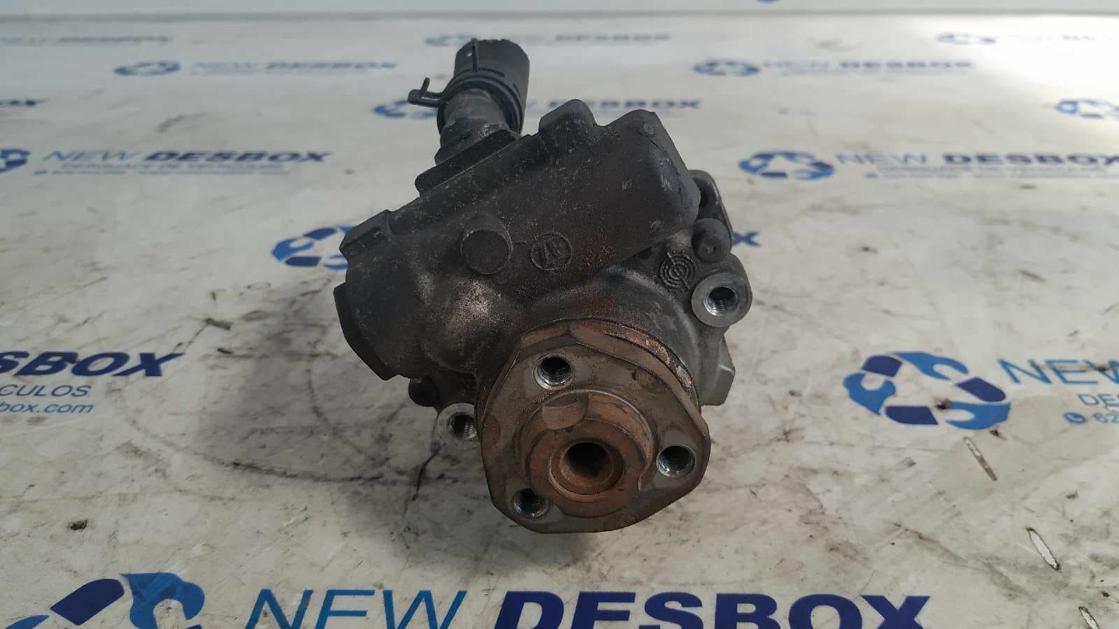 Recambio de BOMBA DIRECCION para SEAT IBIZA (6K1) AQM referencia OEM IAM 91130 - PLATA