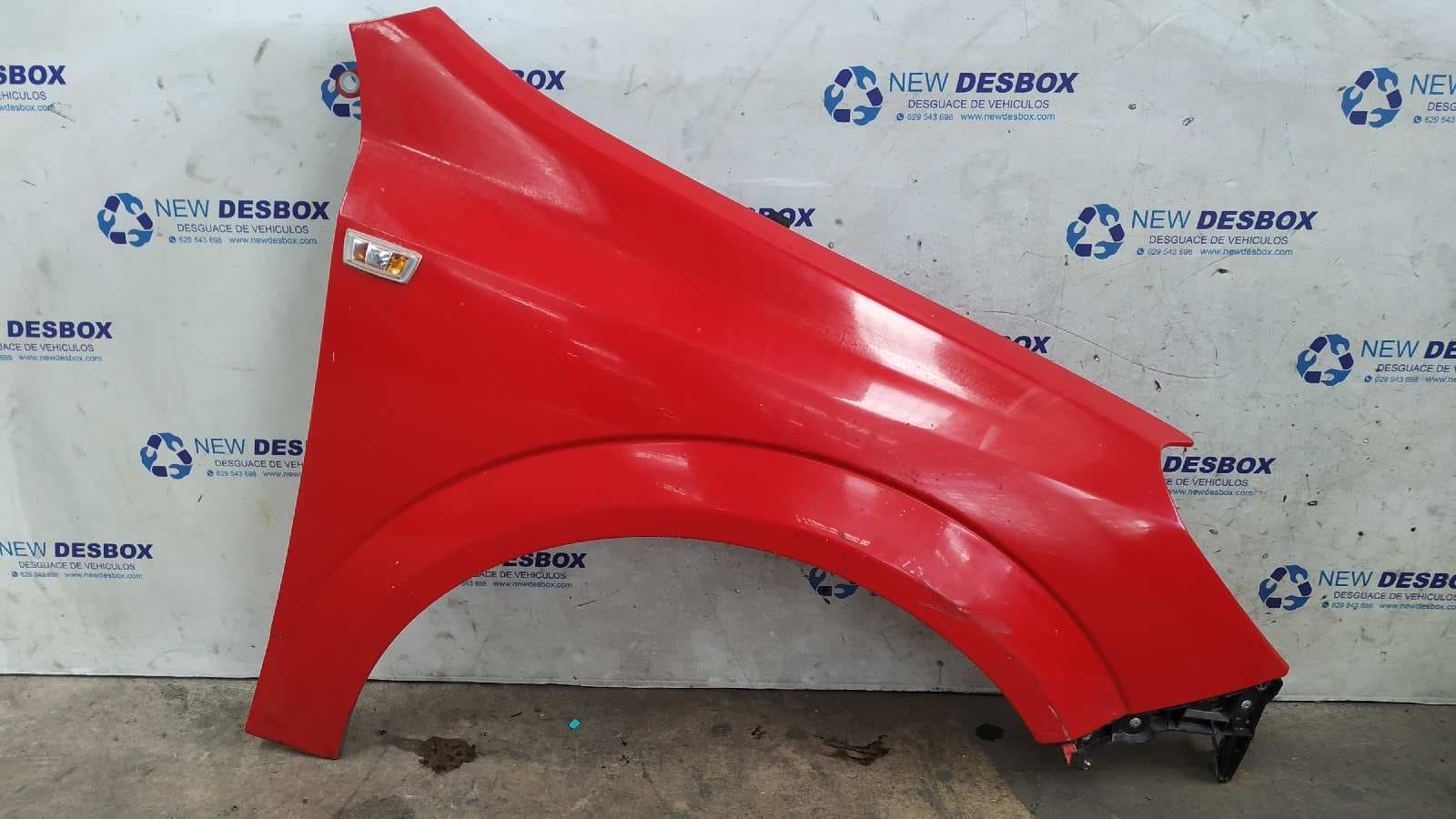 Recambio de ALETA DELANTERA DERECHA para OPEL ASTRA H BER. Z16XER referencia OEM IAM - ROJO