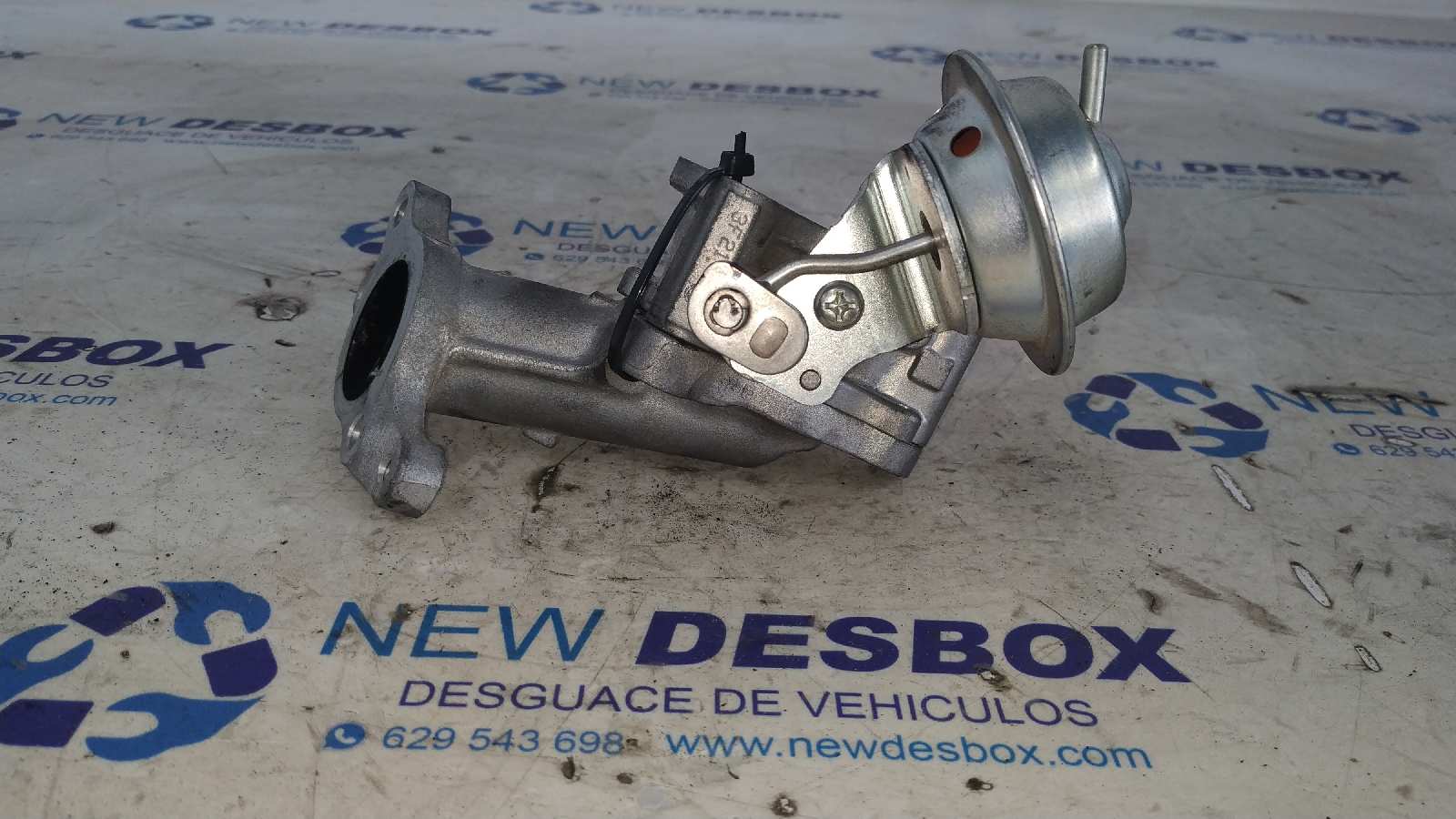 Recambio de VALVULA EGR para TOYOTA AURIS 1NDTV referencia OEM IAM 3F21 - BLANCO