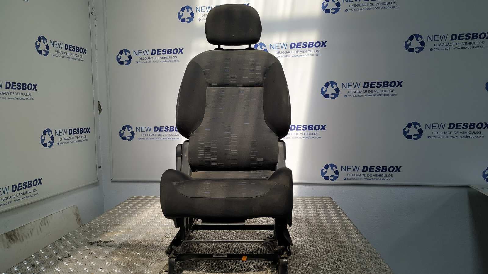 Recambio de ASIENTO DELANTERO DERECHO para CITROEN BERLINGO CUADRO 9HXDV6ATED4 referencia OEM IAM - BLANCO