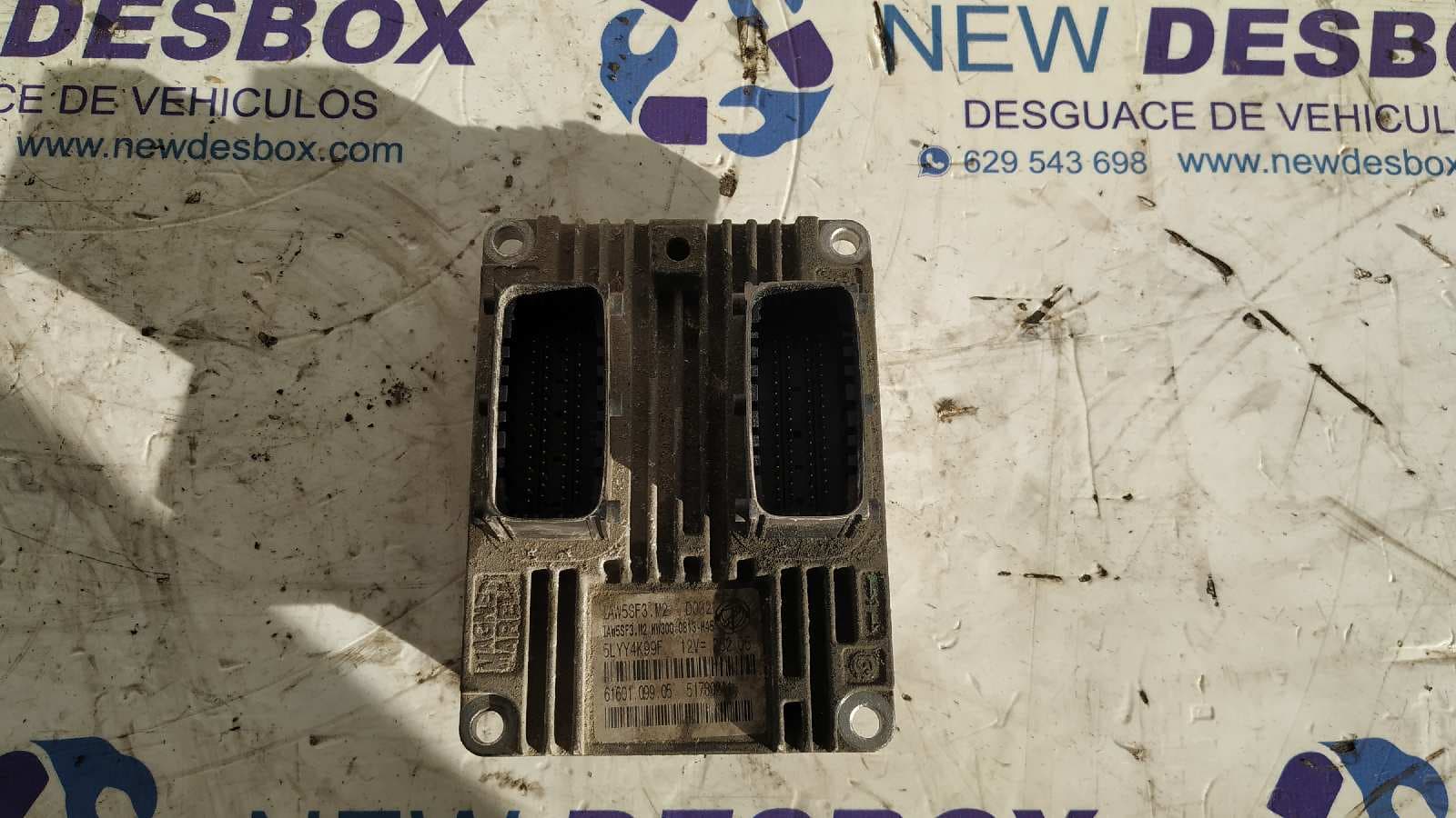 Recambio de CENTRALITA MOTOR UCE para FIAT GRANDE PUNTO (199) 350A1000 referencia OEM IAM - GRIS PLATA