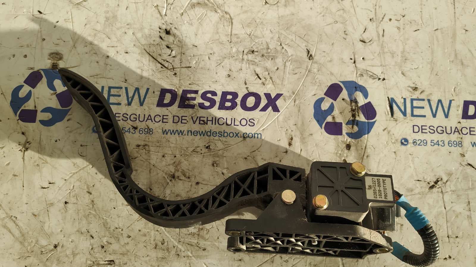 Recambio de POTENCIOMETRO PEDAL para HYUNDAI H 1 D4BH referencia OEM IAM 02651227 - BLANCO