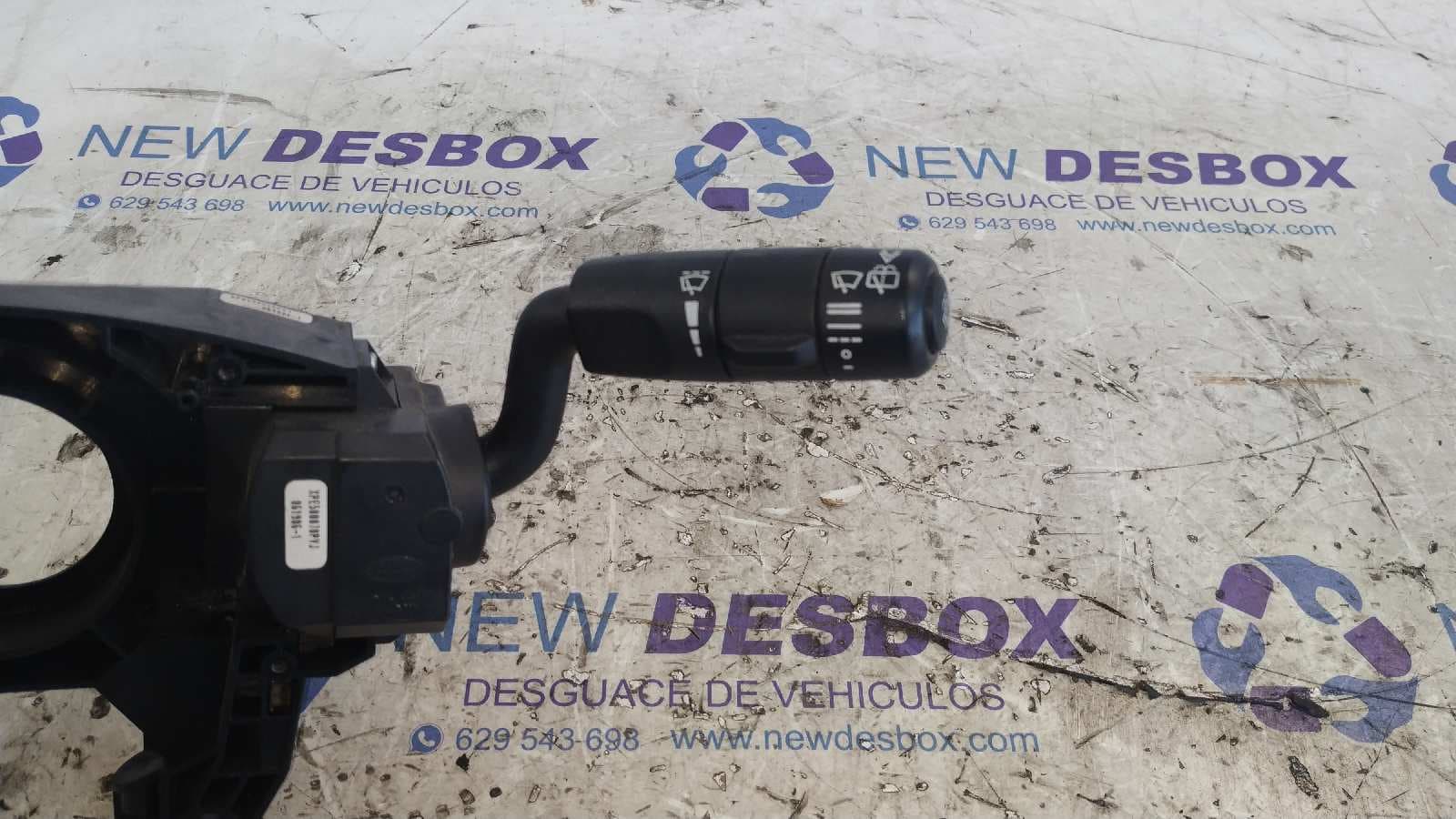 Recambio de MANDO LIMPIA para LAND ROVER RANGE ROVER SPORT 276DT referencia OEM IAM XPE500070PVJ - NEGRO