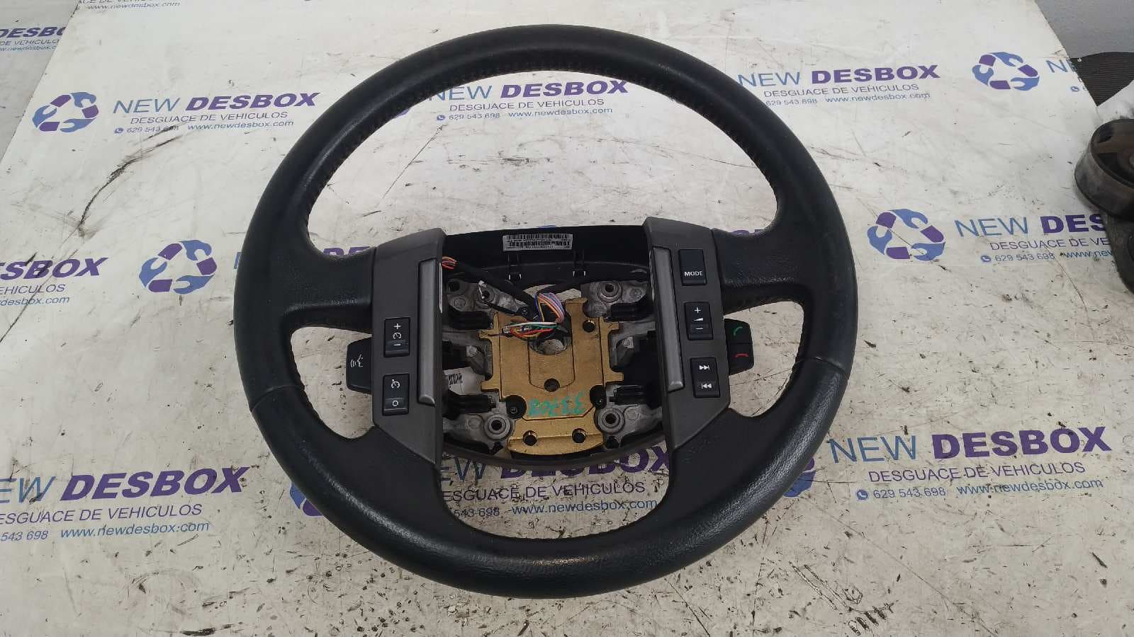 Recambio de VOLANTE para LAND ROVER RANGE ROVER SPORT 276DT referencia OEM IAM LR017036 - NEGRO