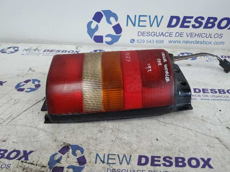 Recambio de PILOTO TRASERO DERECHO para CHRYSLER VOYAGER (ES) 2.5 CAT referencia OEM IAM - GRANATE