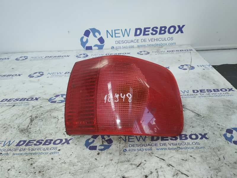 Recambio de PILOTO TRASERO DERECHO para AUDI 80 AVANT Básico Avant ABK referencia OEM IAM - ROJO