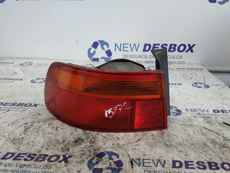Recambio de PILOTO TRASERO IZQUIERDO para HONDA ACCORD BERLINA (CC/CE) 1.8 CAT F2072 referencia OEM IAM 23623300 - AZUL